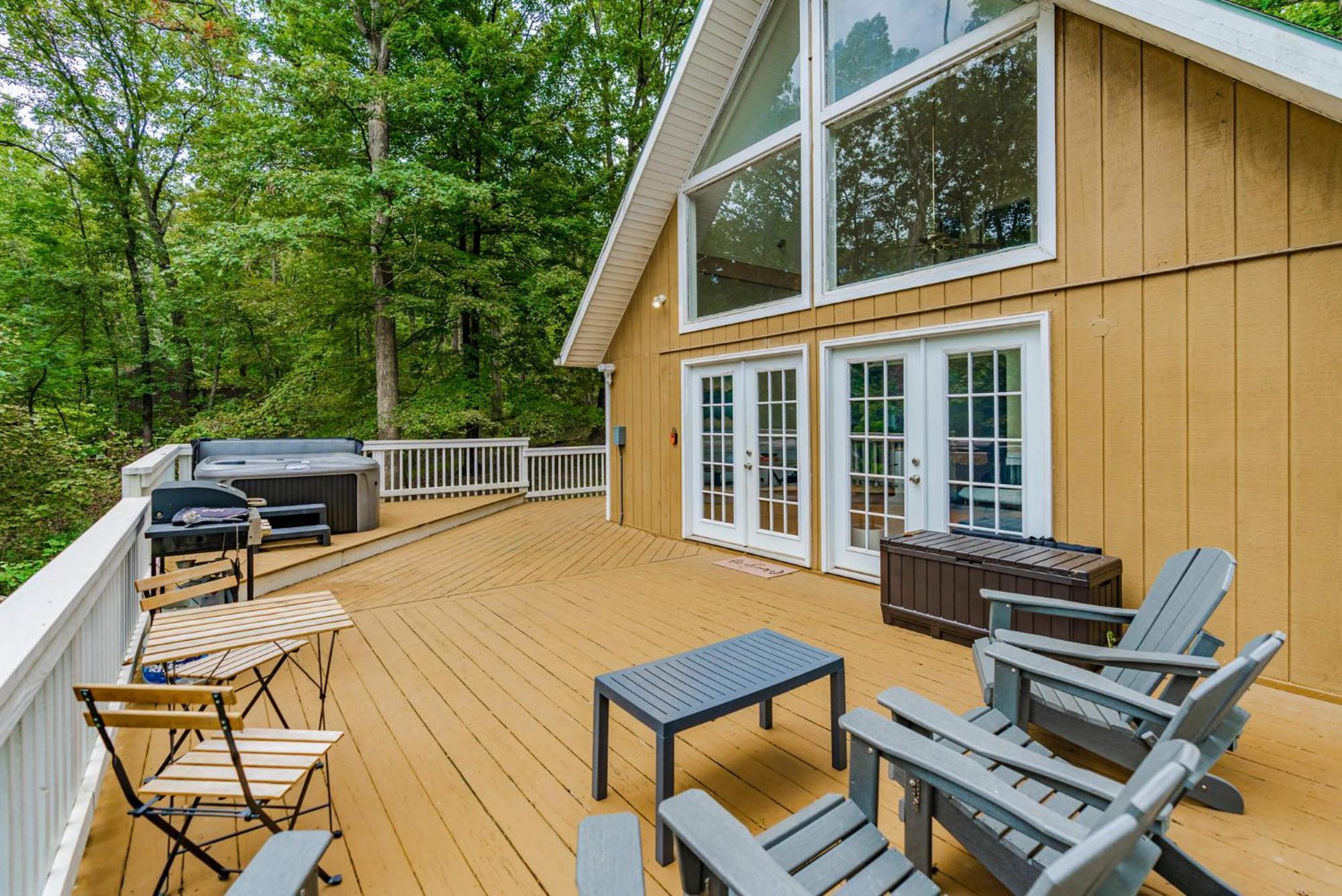 Hot Tub, Fire Pit, Deck, Grill, Wifi, Dog-Friendly Villa Inwood Exterior photo